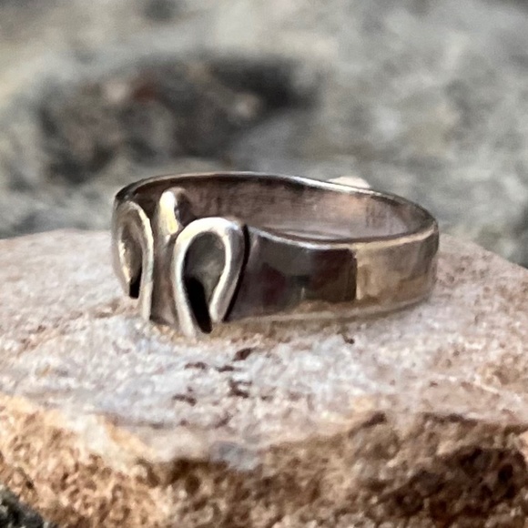 Dove Peace Handcrafted Sterling Silver Ring - Picture 2 of 8